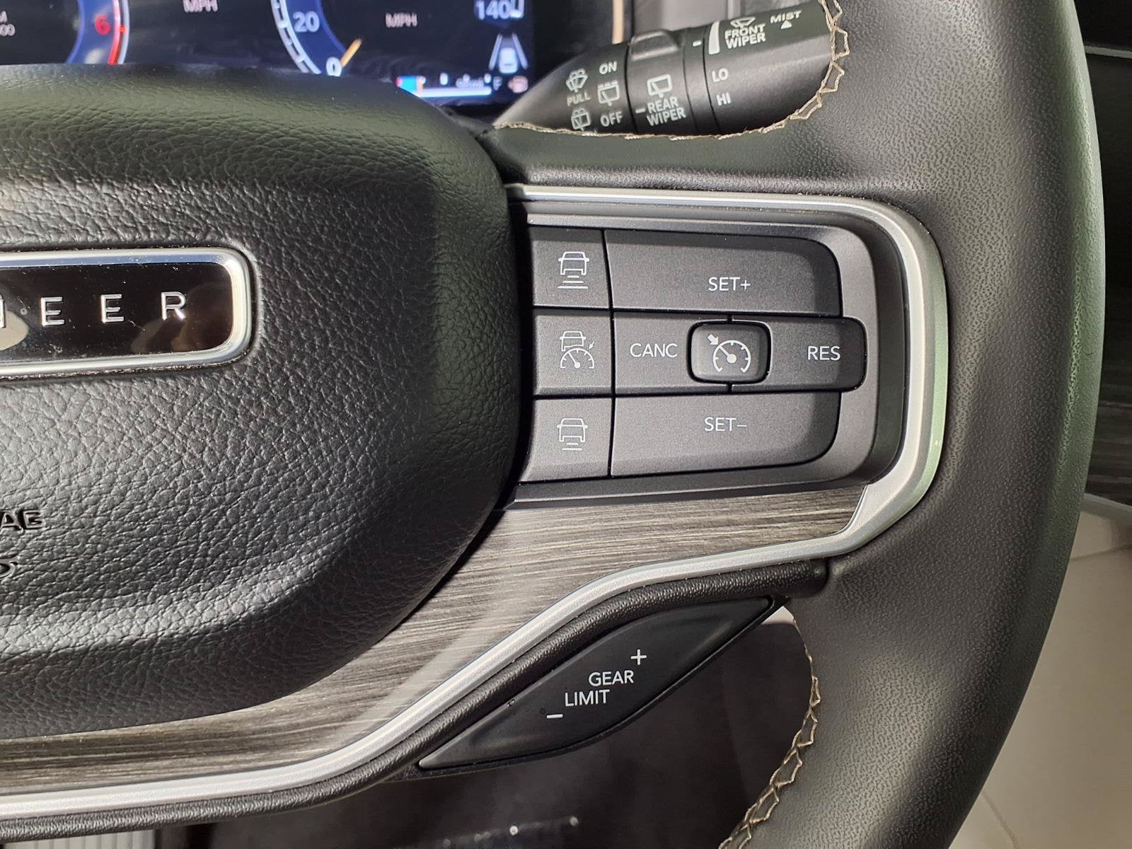2024 Jeep Wagoneer L Series II