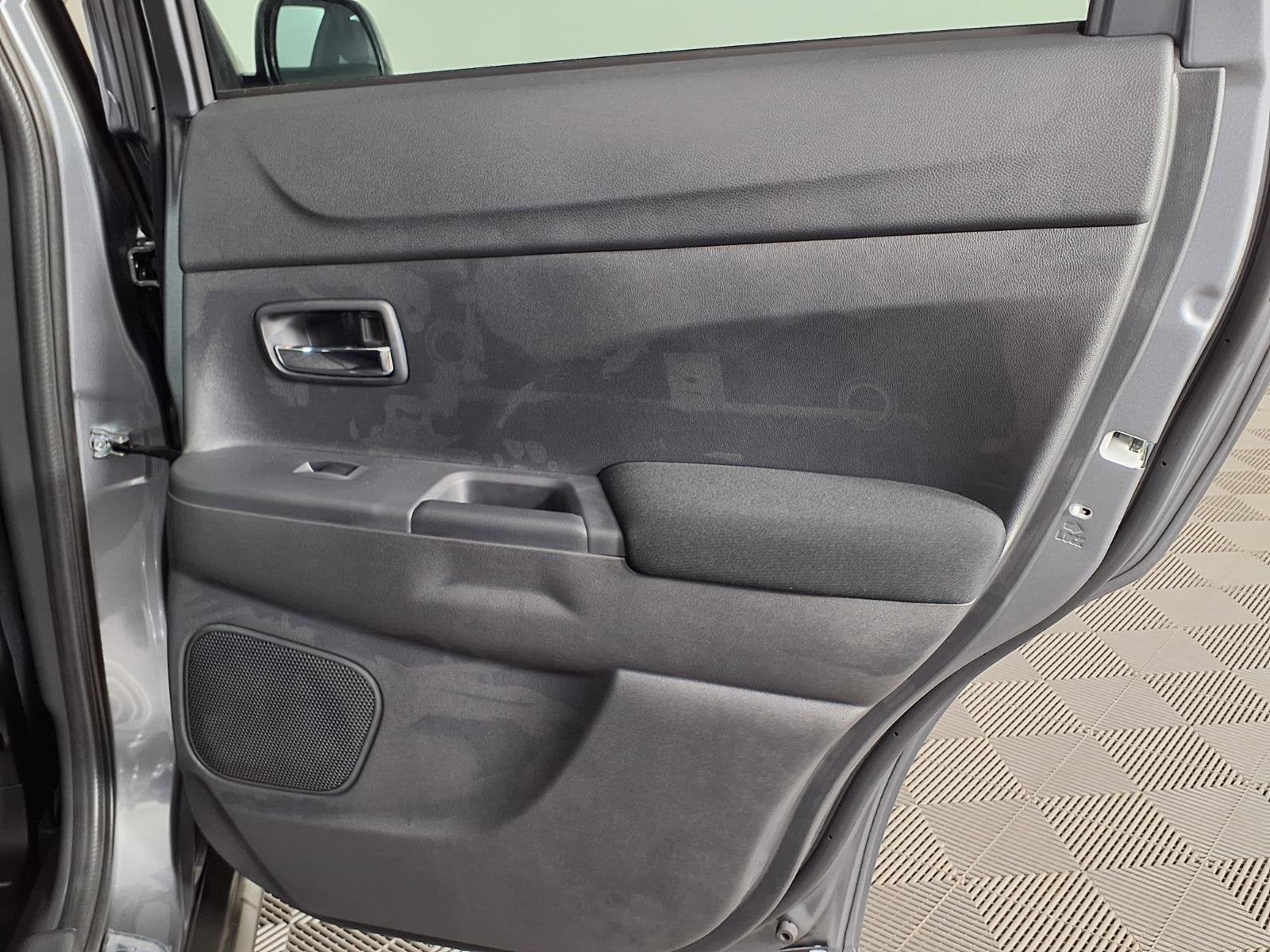 2027 Mitsubishi Outlander Sport 2.0 ES