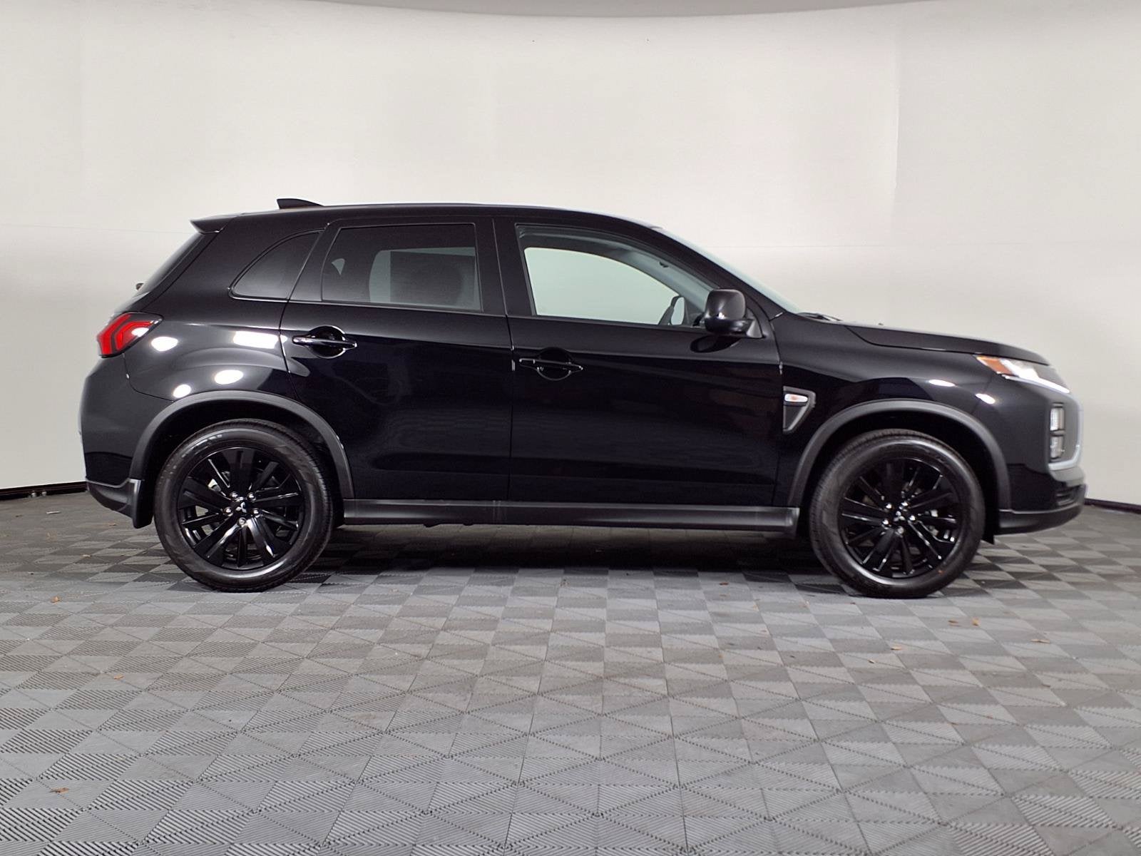 2027 Mitsubishi Outlander Sport 2.0 LE