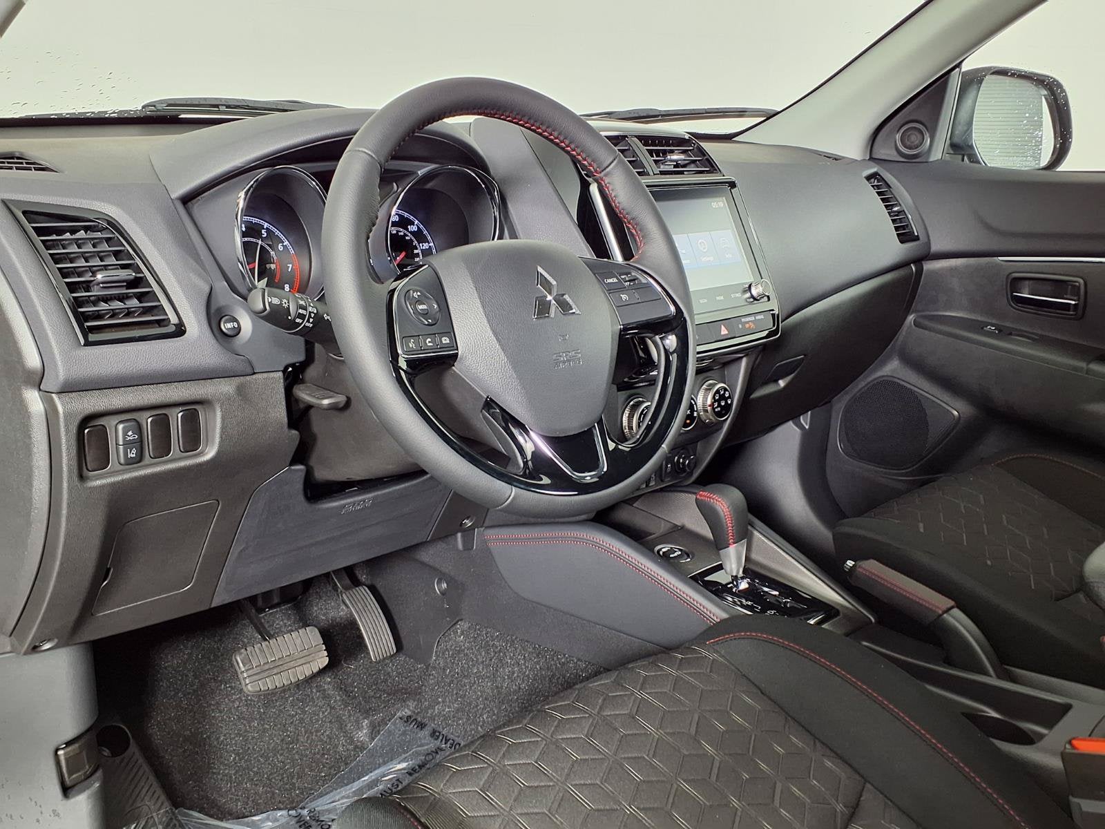 2027 Mitsubishi Outlander Sport 2.0 LE