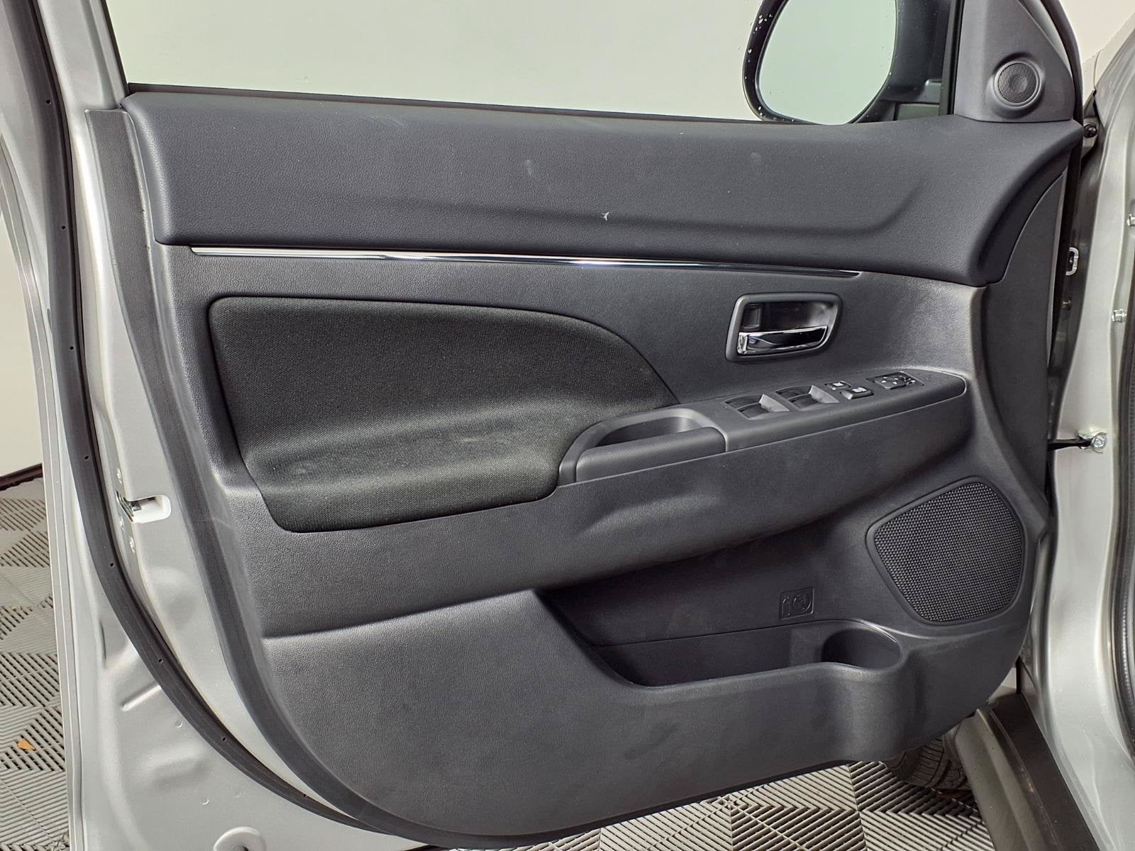 2027 Mitsubishi Outlander Sport 2.0 LE