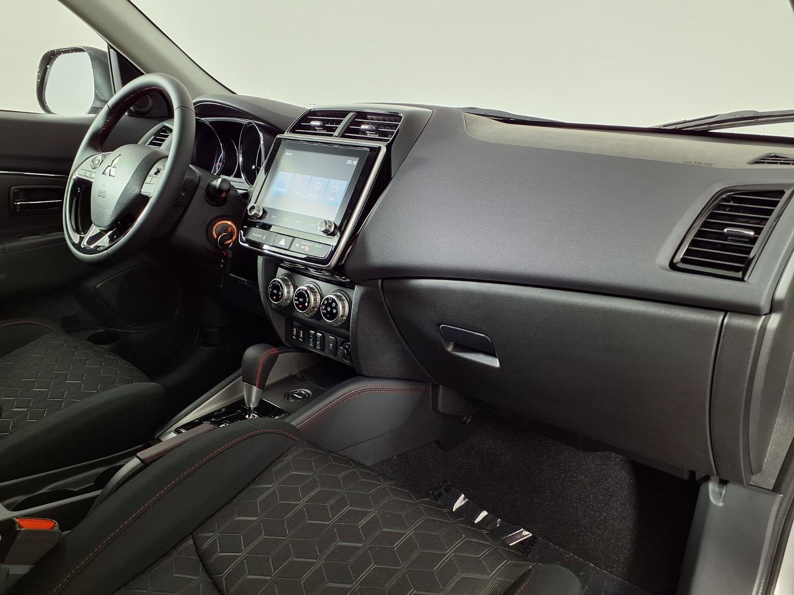 2027 Mitsubishi Outlander Sport 2.0 LE