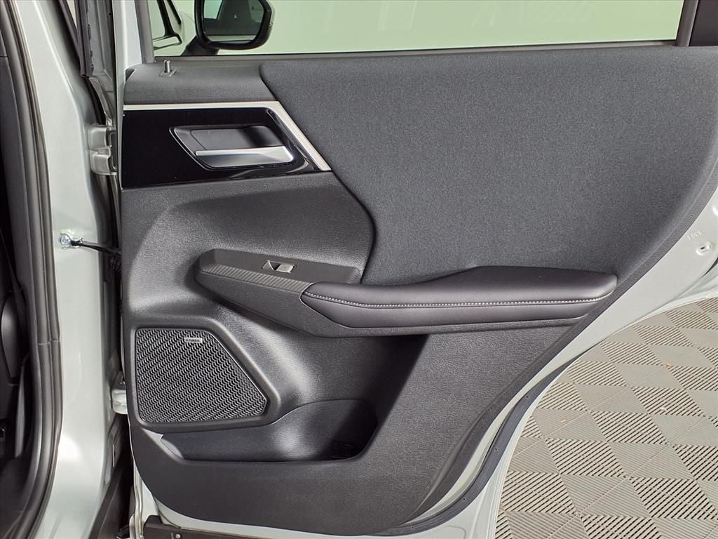 2026 Mitsubishi Outlander ES