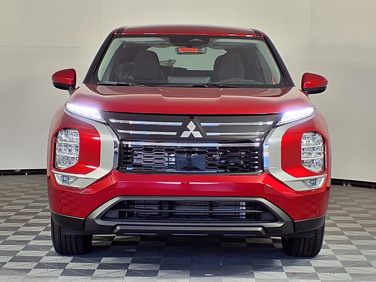 2026 Mitsubishi Outlander ES