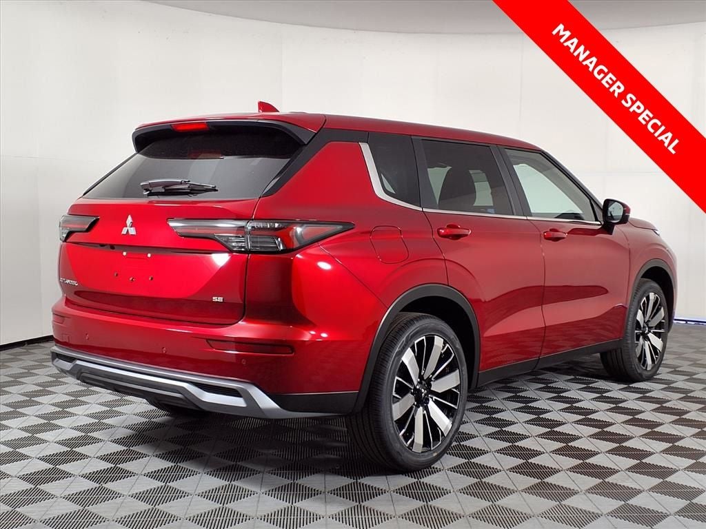 2026 Mitsubishi Outlander SE