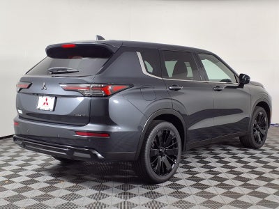 2026 Mitsubishi Outlander LE