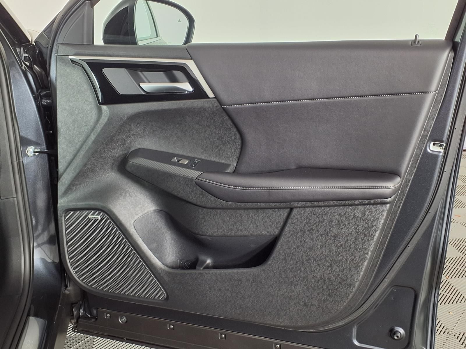 2026 Mitsubishi Outlander LE