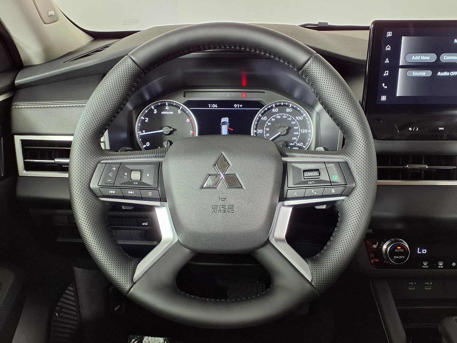 2026 Mitsubishi Outlander SE