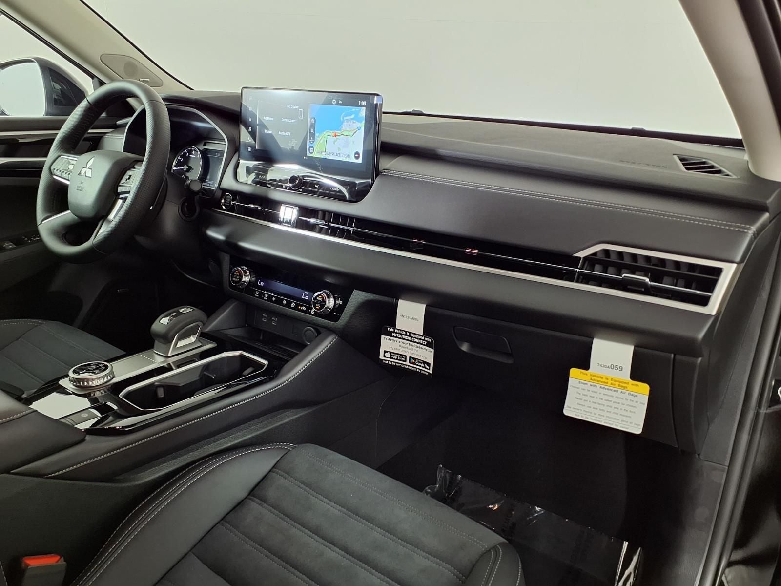 2026 Mitsubishi Outlander SE