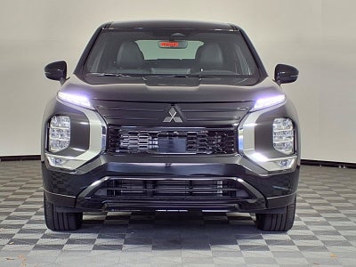 2026 Mitsubishi Outlander LE