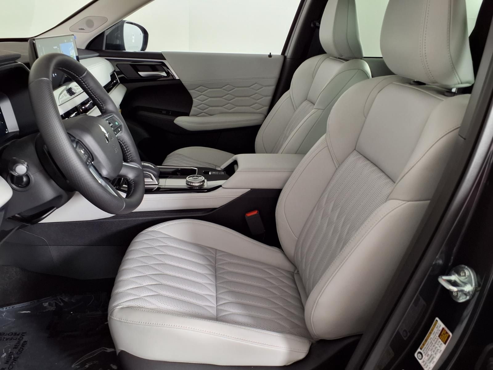 2026 Mitsubishi Outlander SEL