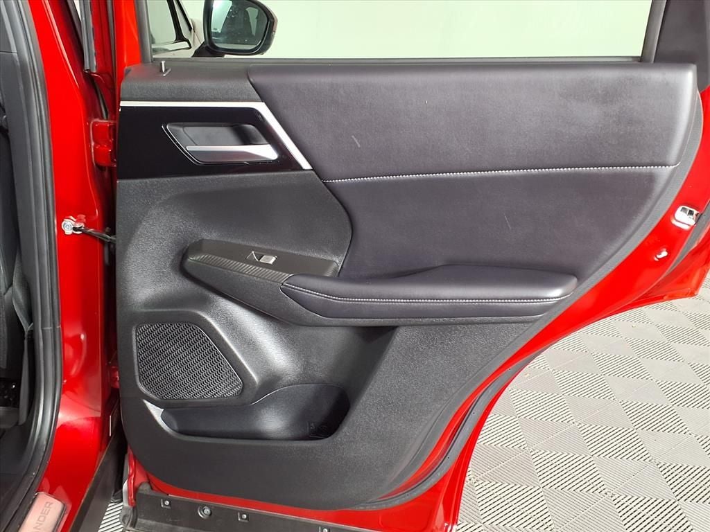 2024 Mitsubishi Outlander PHEV SE