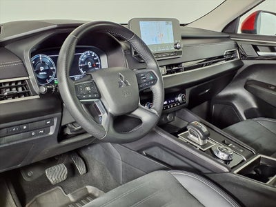 2024 Mitsubishi Outlander PHEV SE