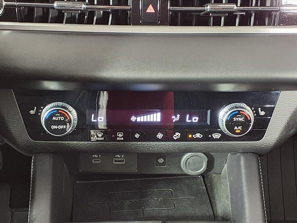 2024 Mitsubishi Outlander PHEV SE