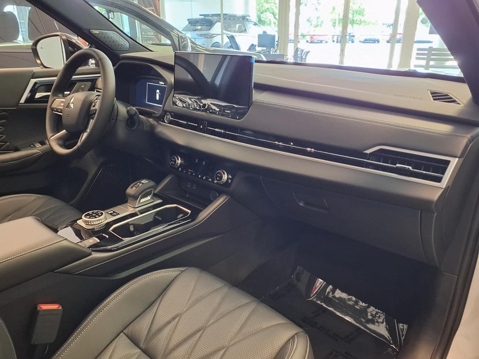 2026 Mitsubishi Outlander PHEV BLACK EDITION