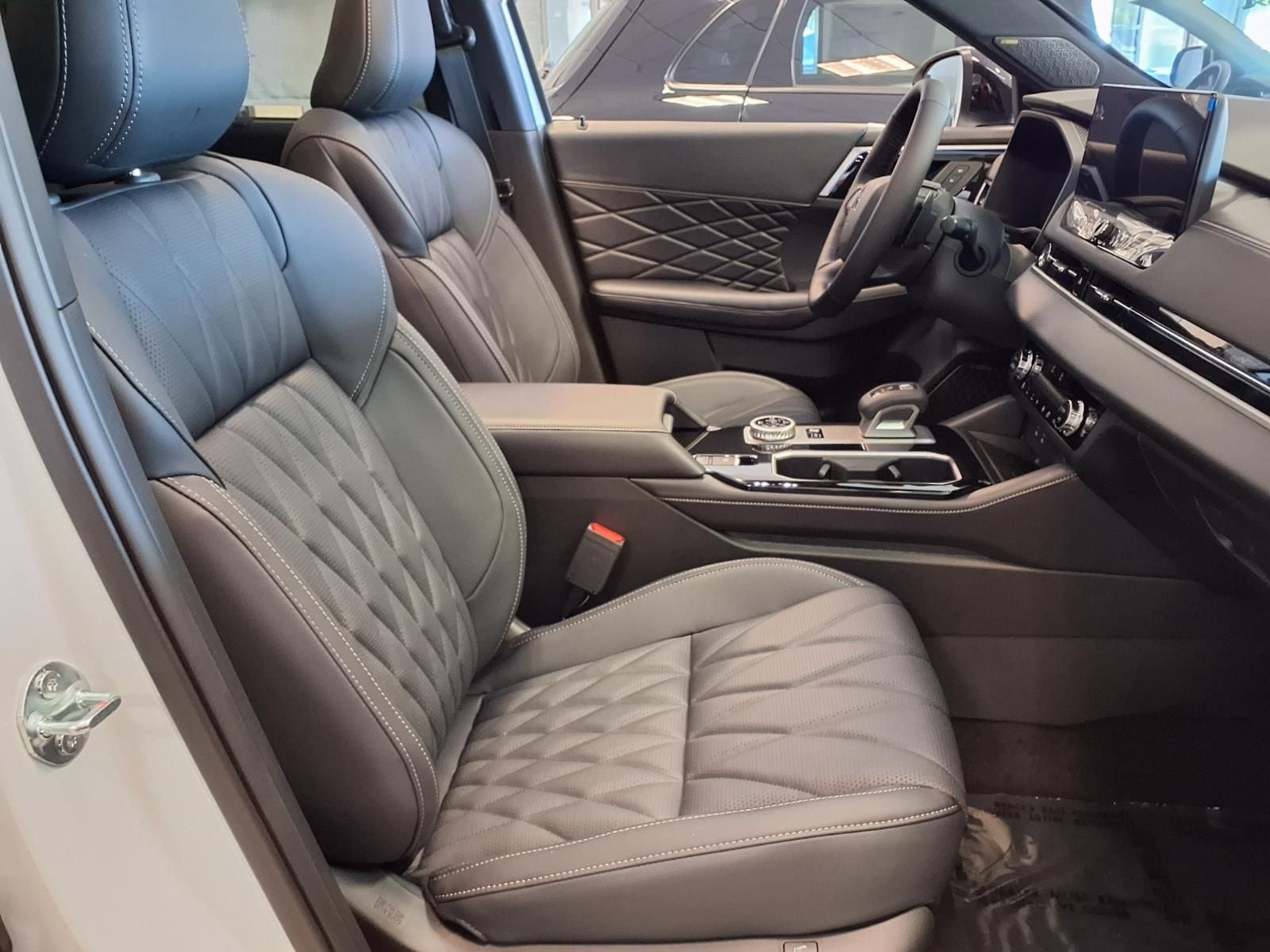 2026 Mitsubishi Outlander PHEV BLACK EDITION