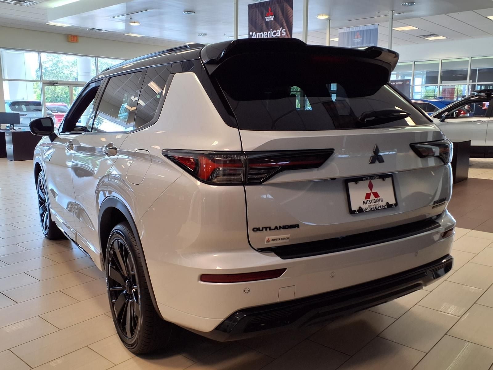 2026 Mitsubishi Outlander PHEV BLACK EDITION
