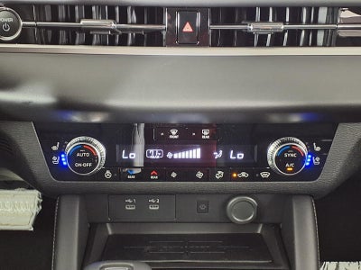 2026 Mitsubishi Outlander PHEV SEL