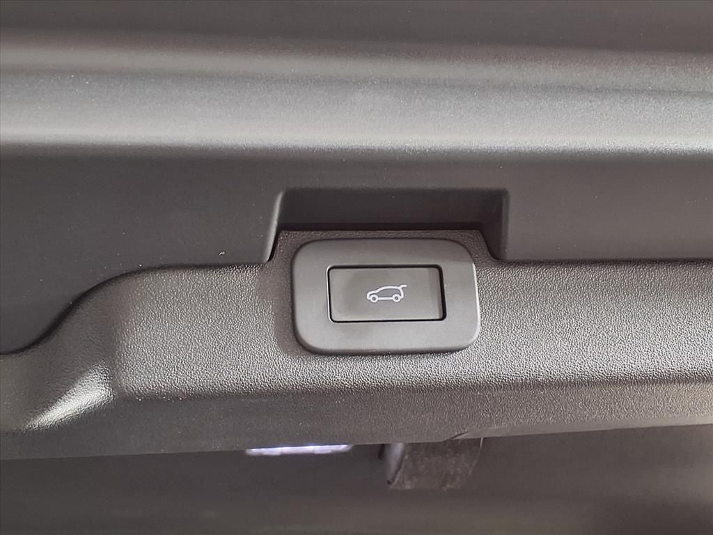 2023 Land Rover Discovery HSE R-Dynamic