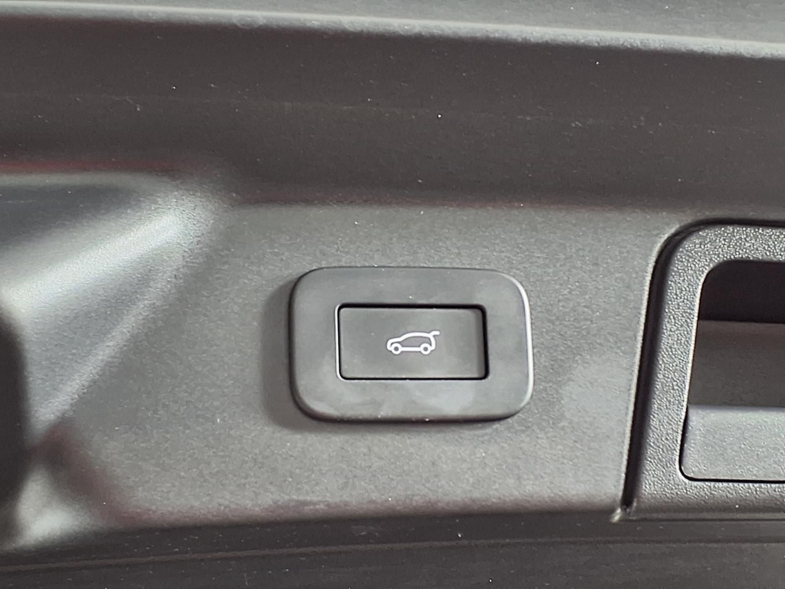 2024 Land Rover Range Rover Velar Dynamic SE