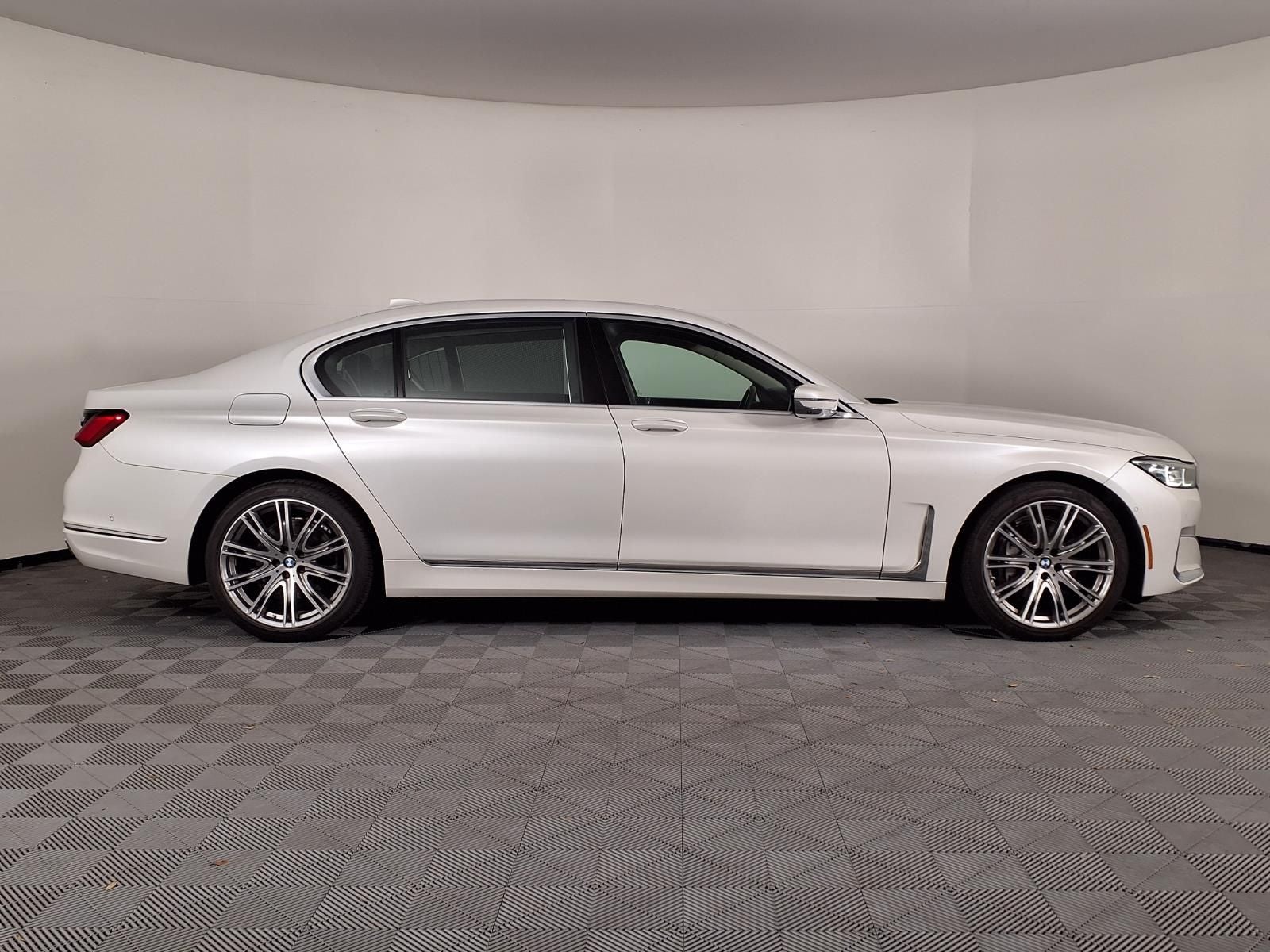 2022 BMW 7 Series 740i