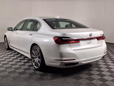 2022 BMW 7 Series 740i