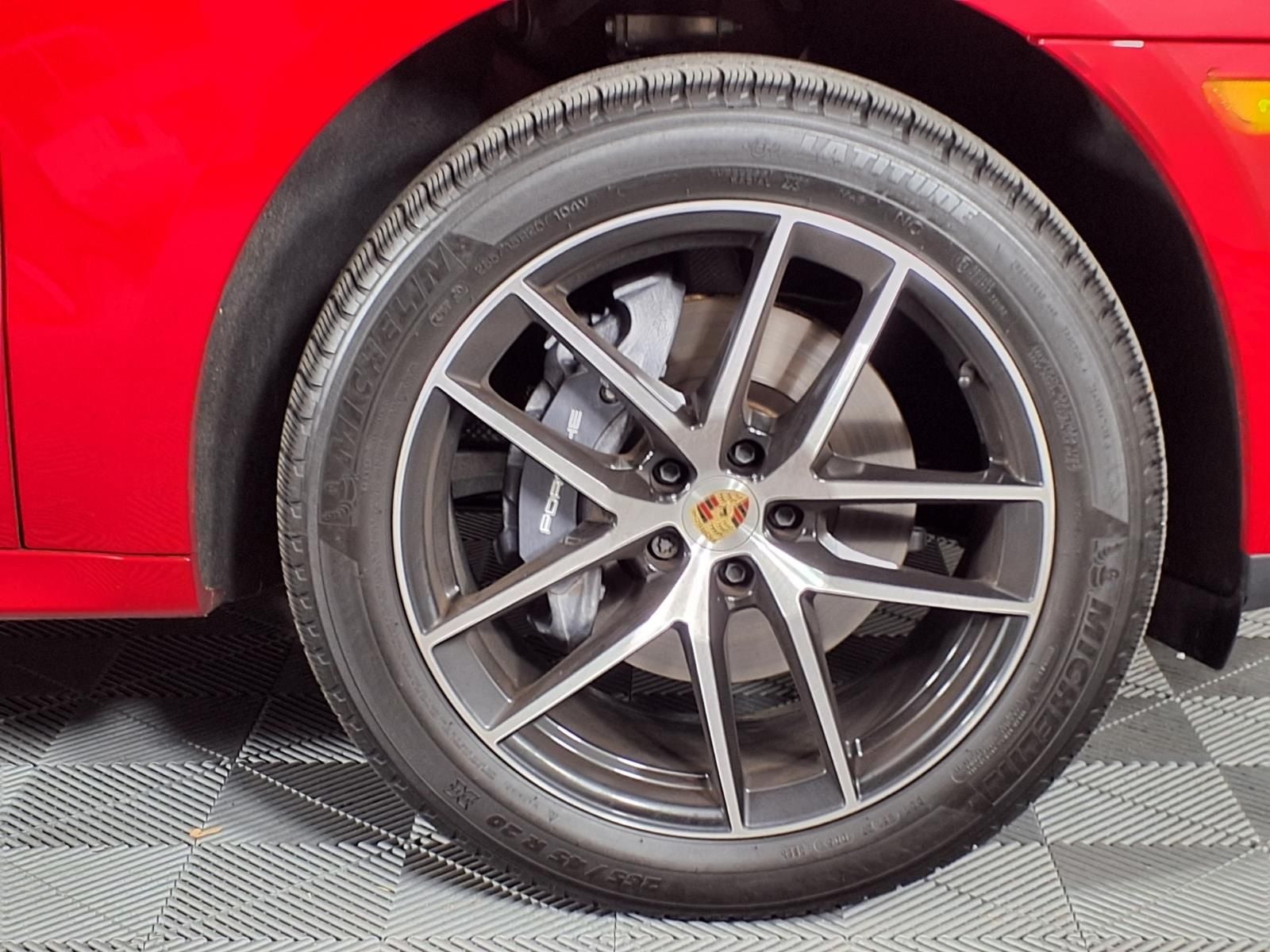 2024 Porsche Macan T