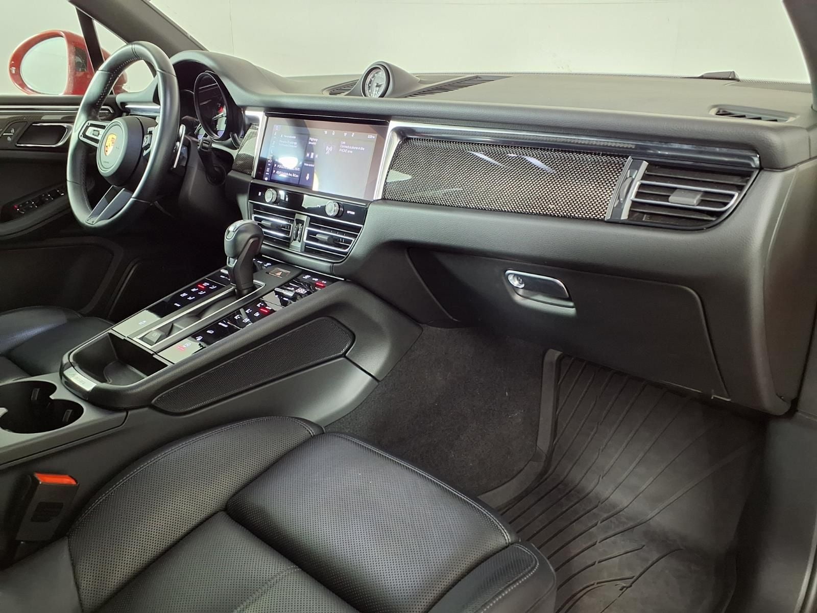 2024 Porsche Macan T