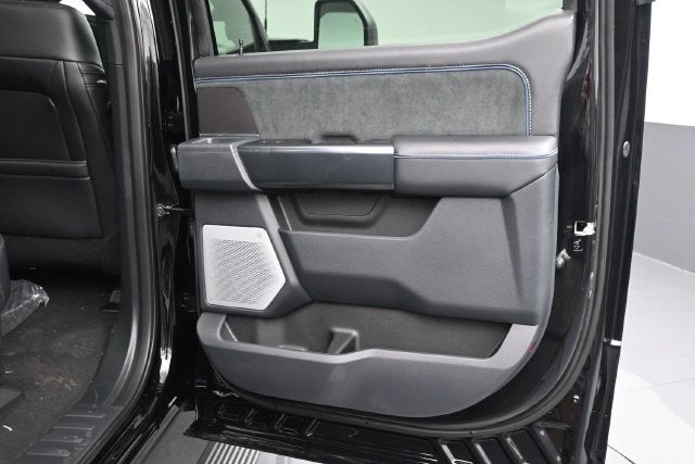 2027 Ford F-250SD Platinum