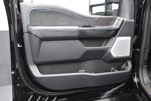 2027 Ford F-250SD Platinum