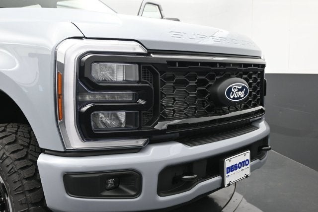 2027 Ford F-250SD Lariat