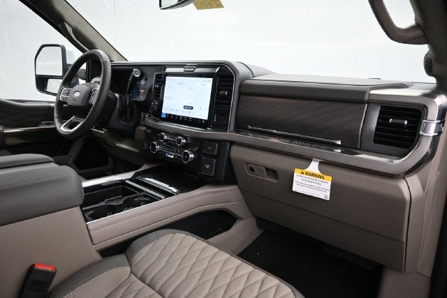 2027 Ford F-350SD Platinum