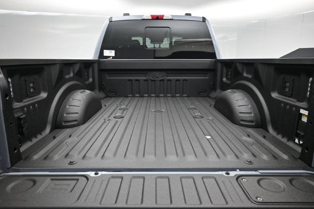 2027 Ford F-350SD Platinum