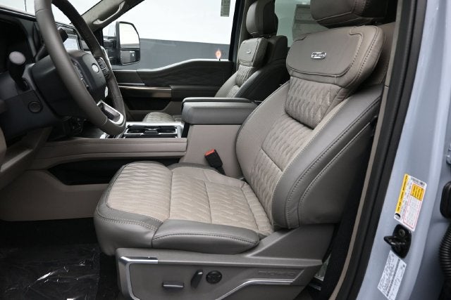 2027 Ford F-350SD Platinum