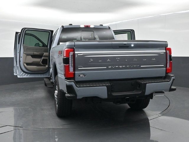 2027 Ford F-350SD Platinum