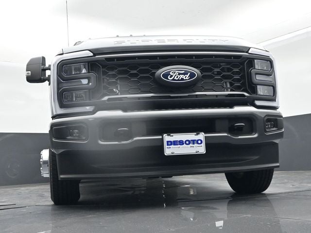 2027 Ford F-350SD XL DRW
