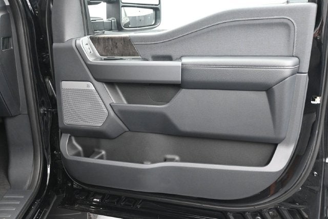 2027 Ford F-350SD Lariat DRW