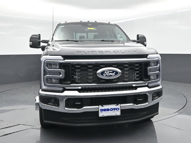 2027 Ford F-350SD Lariat DRW