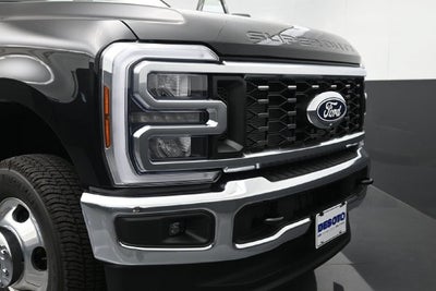 2027 Ford F-350SD Lariat DRW