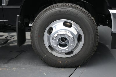 2027 Ford F-350SD Lariat DRW
