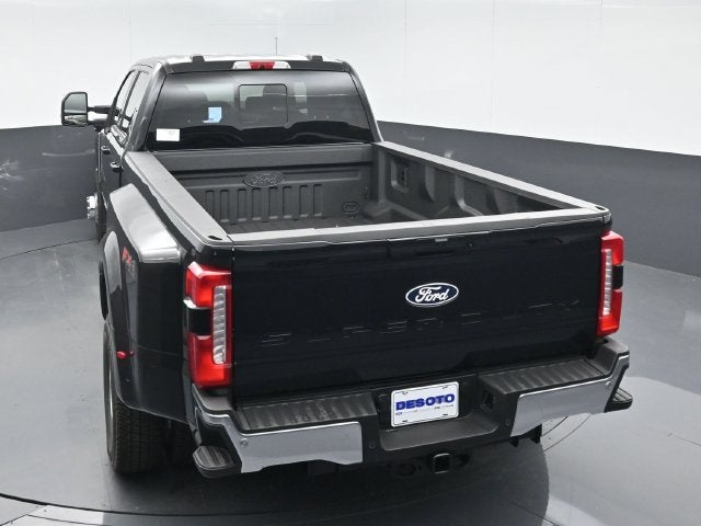 2027 Ford F-350SD Lariat DRW