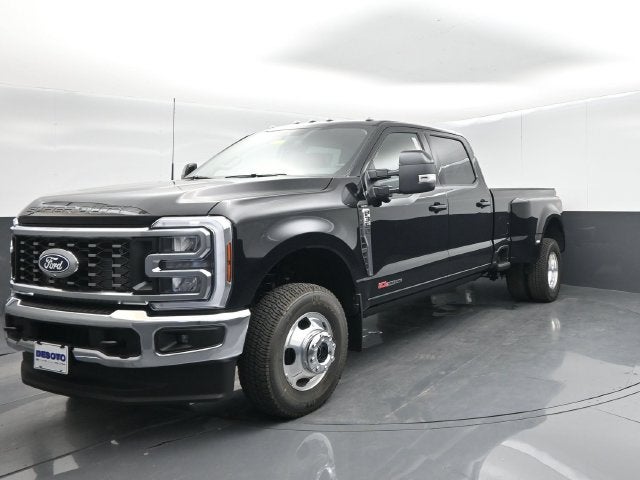 2027 Ford F-350SD Lariat DRW