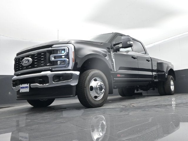 2027 Ford F-350SD Lariat DRW