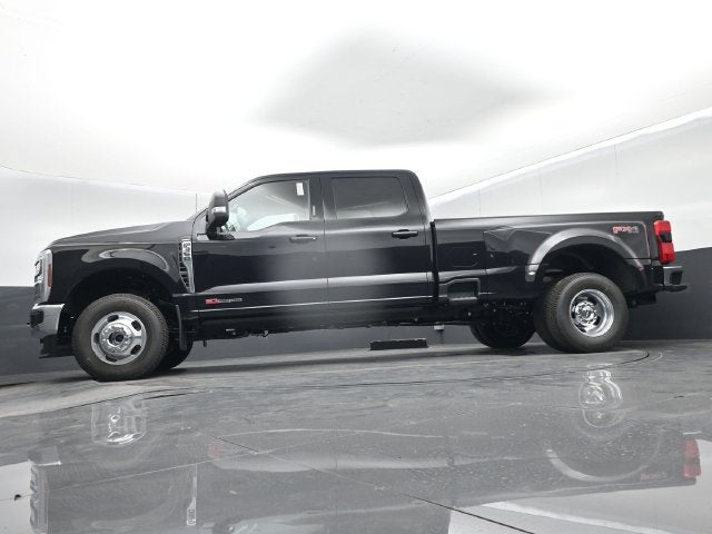 2027 Ford F-350SD Lariat DRW