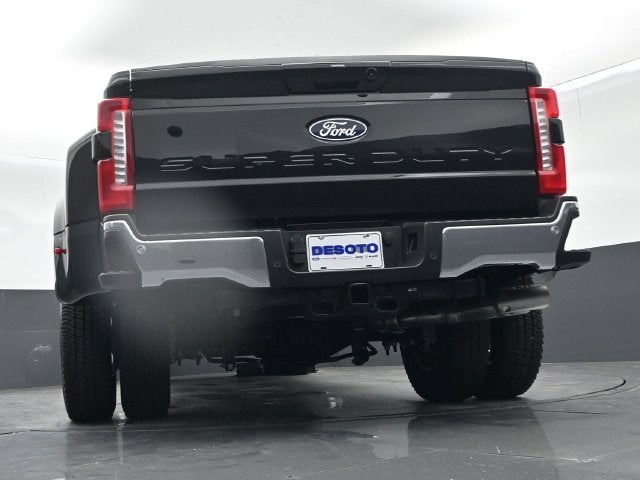2027 Ford F-350SD Lariat DRW