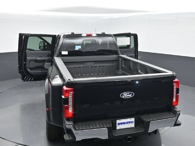 2027 Ford F-350SD Lariat DRW