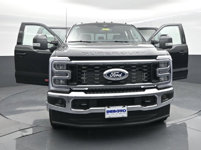 2027 Ford F-350SD Lariat DRW