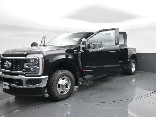 2027 Ford F-350SD Lariat DRW