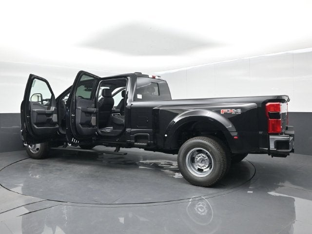 2027 Ford F-350SD Lariat DRW
