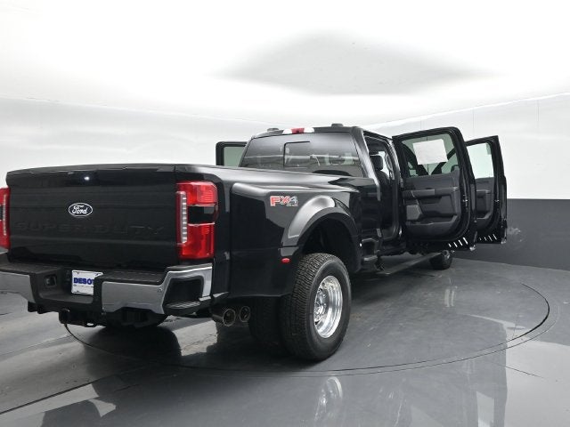 2027 Ford F-350SD Lariat DRW
